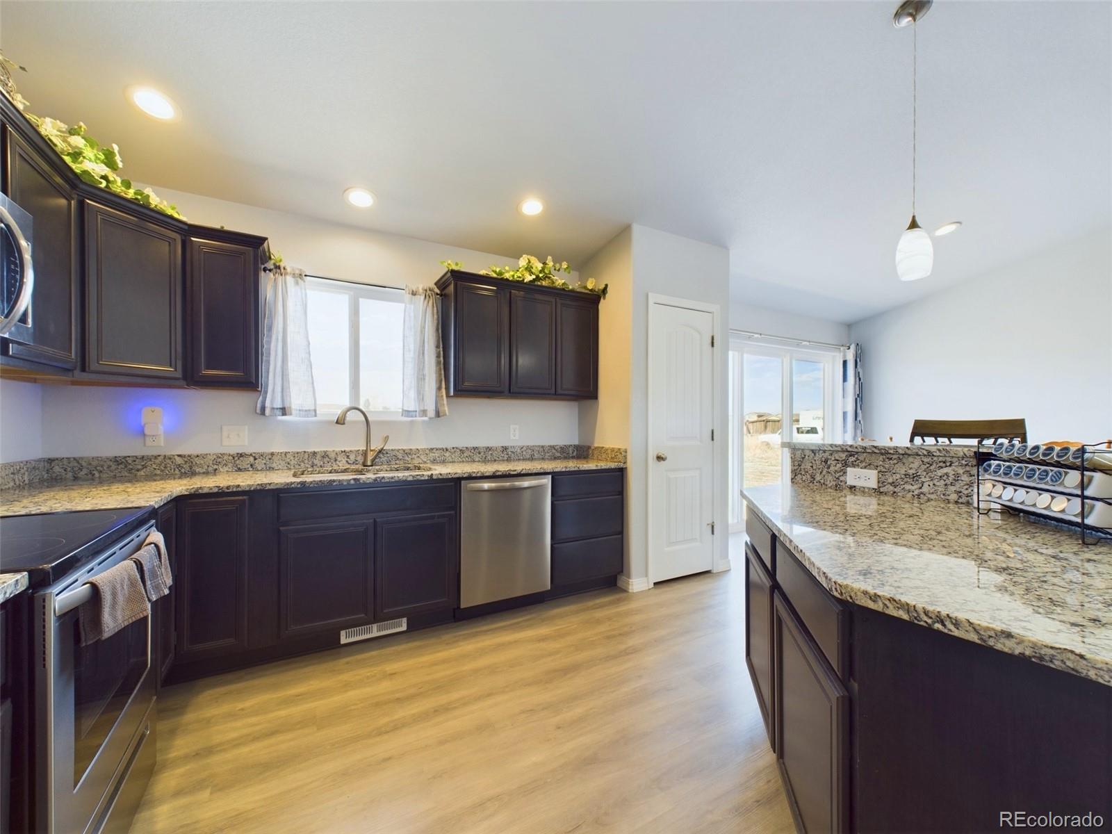 1021 W Calle Del Ciervo