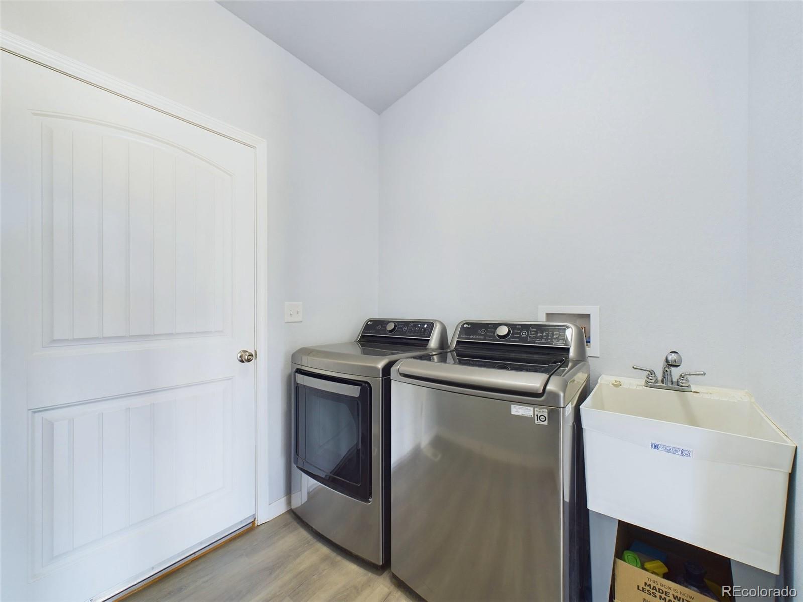 1021 W Calle Del Ciervo