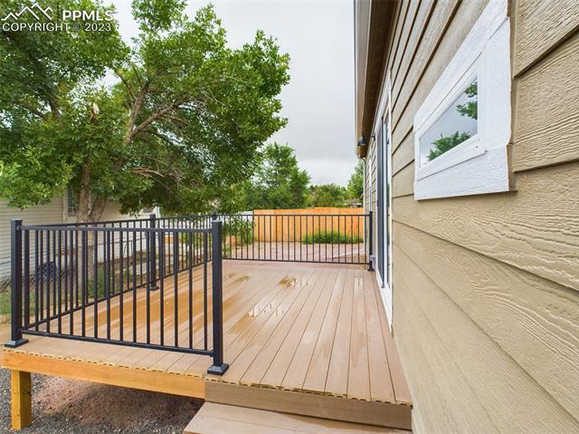 250 E Rolling Hills Drive