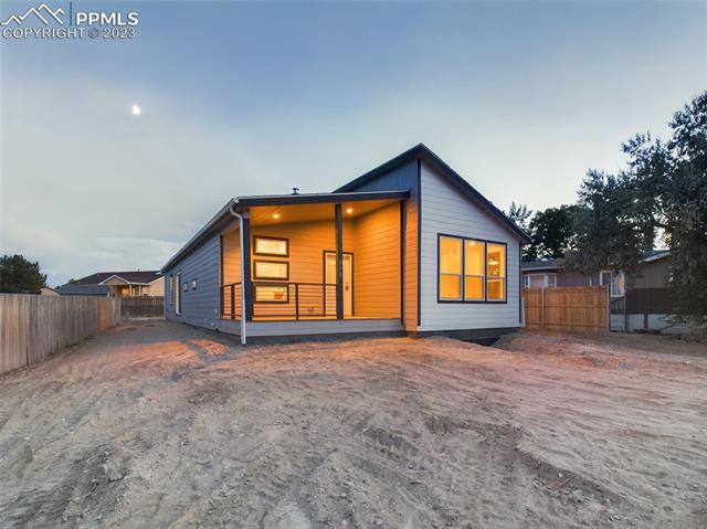 250 E Rolling Hills Drive