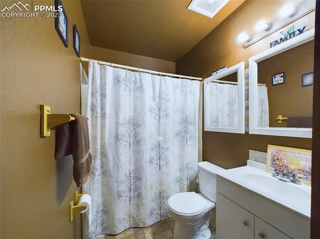 2335 Clarendon Drive