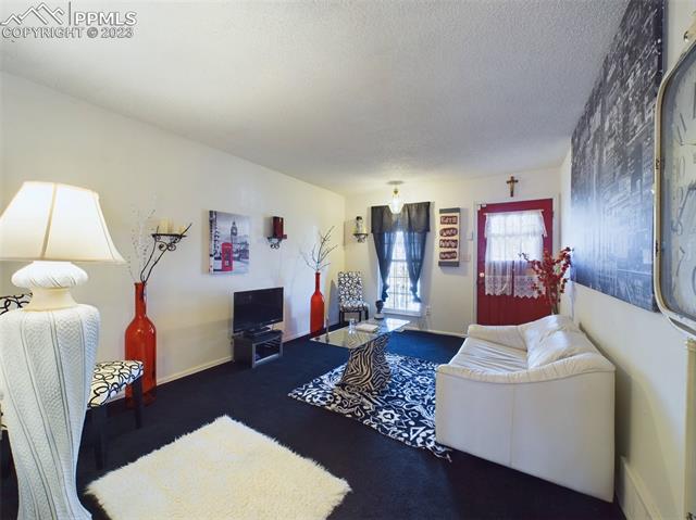 2335 Clarendon Drive