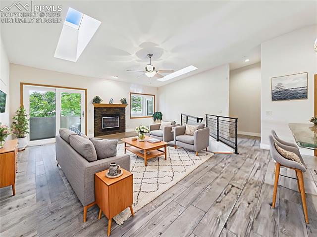 8 Luxury Lane