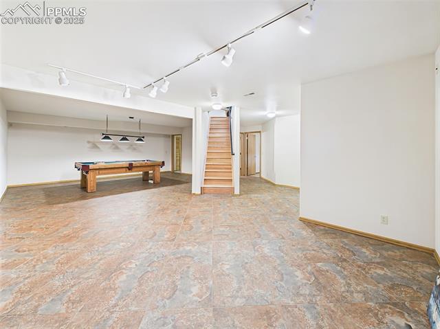 8 Luxury Lane