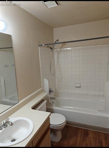 2462 Lexington Village Lane