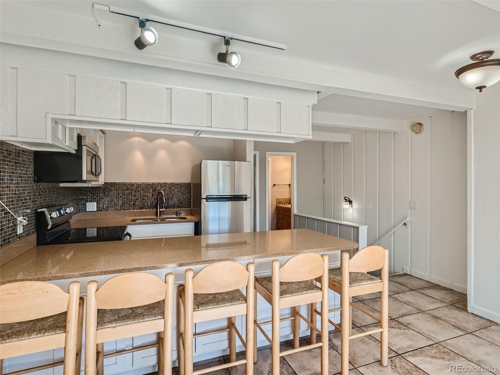 414 Tenderfoot Street Unit: 8