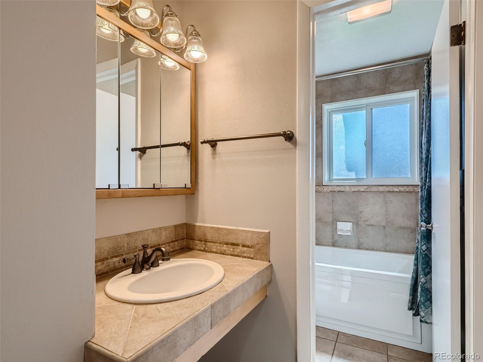 414 Tenderfoot Street Unit: 8