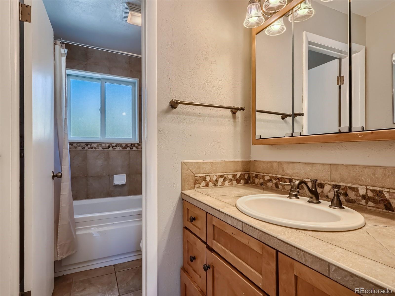 414 Tenderfoot Street Unit: 8