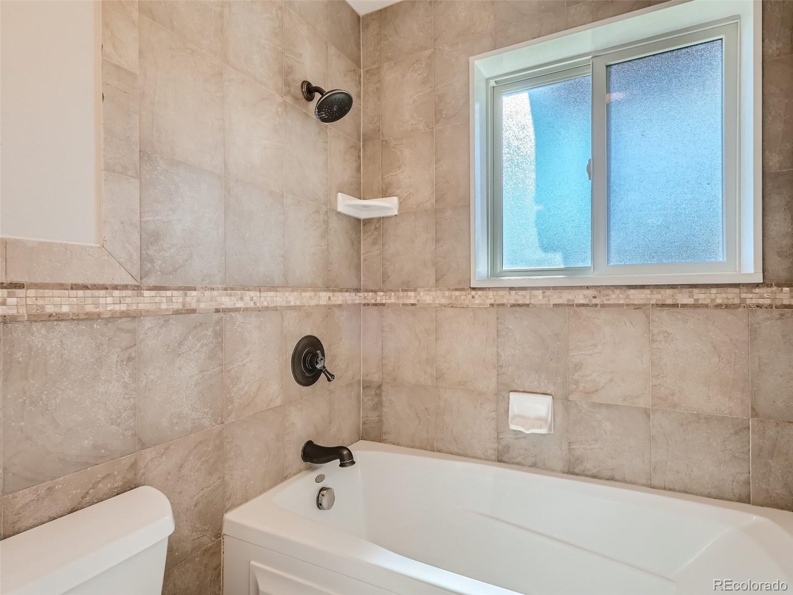 414 Tenderfoot Street Unit: 8