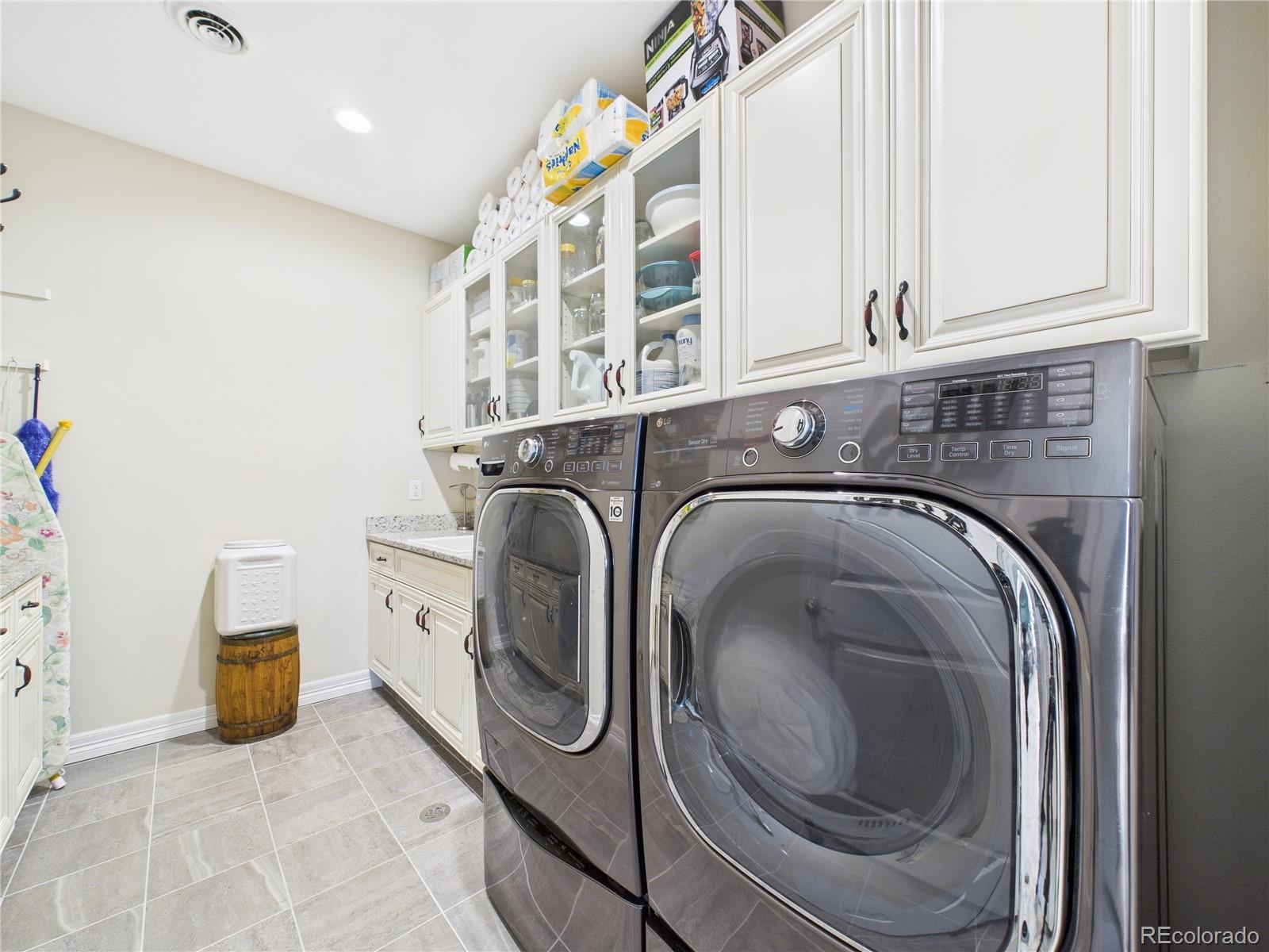 557 S Archdale Drive