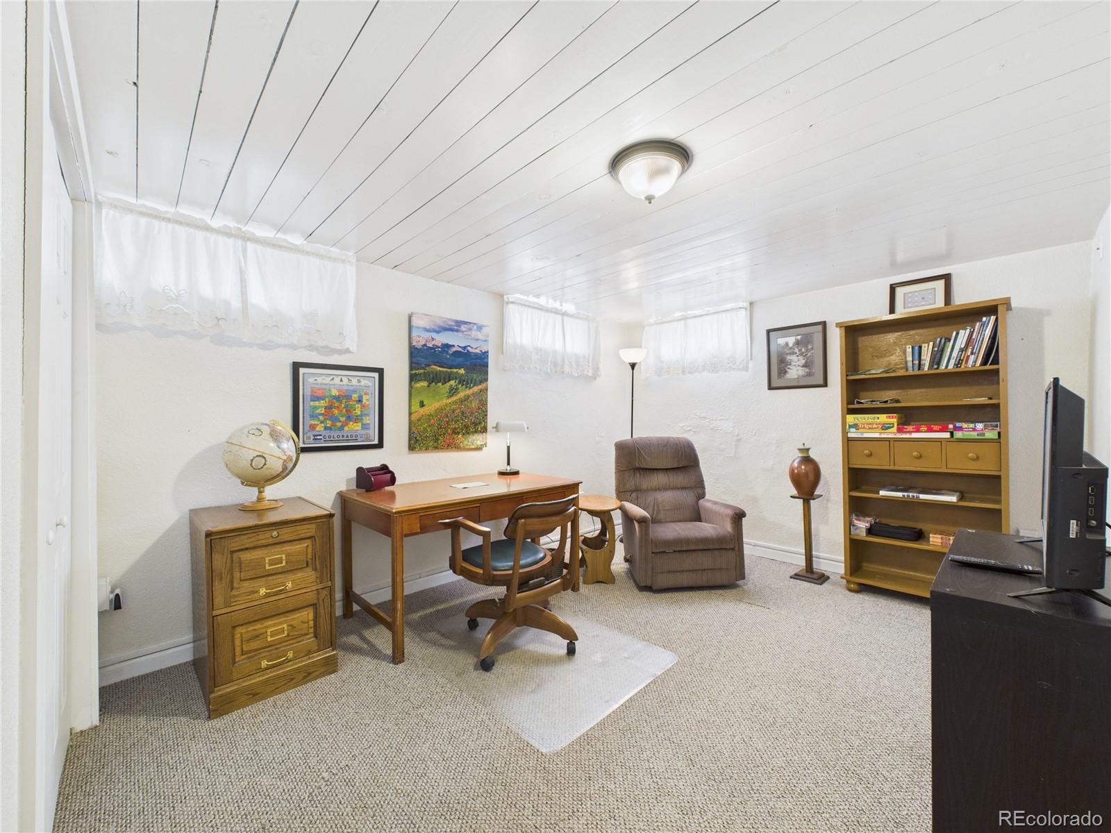 2519 N Cascade Avenue