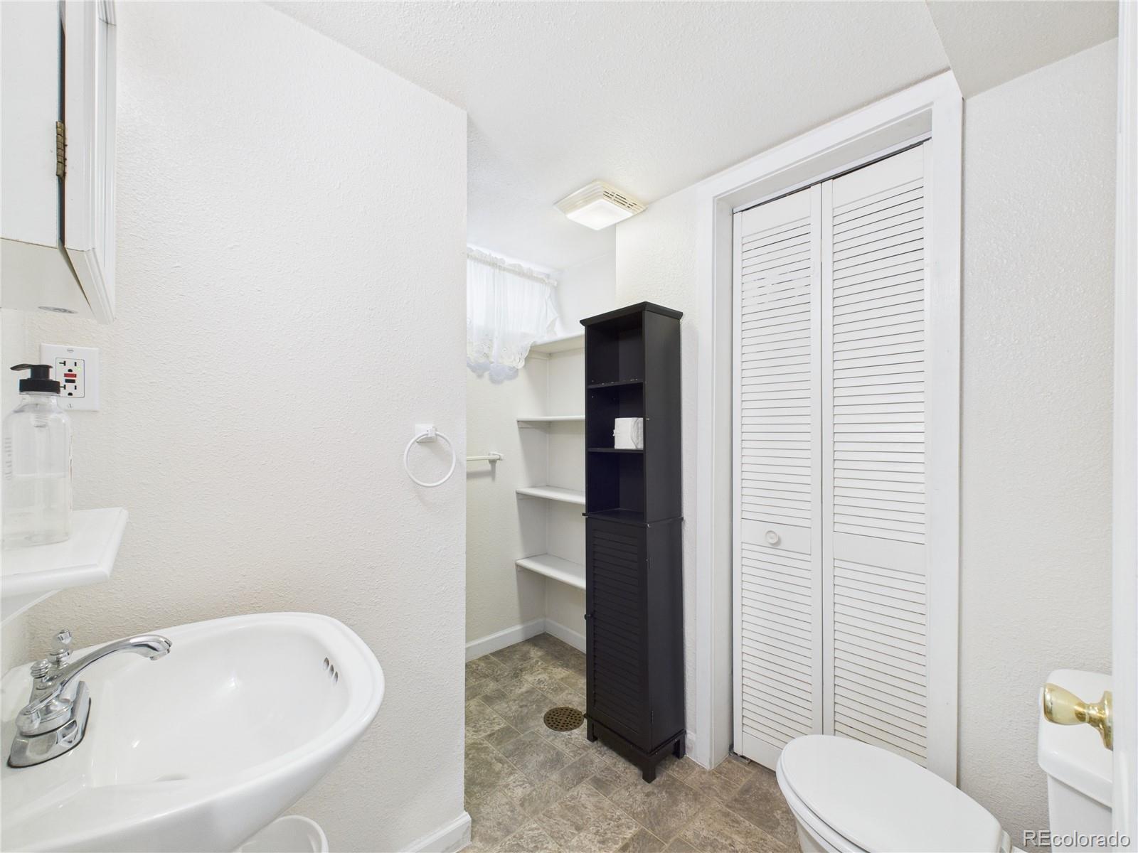 2519 N Cascade Avenue