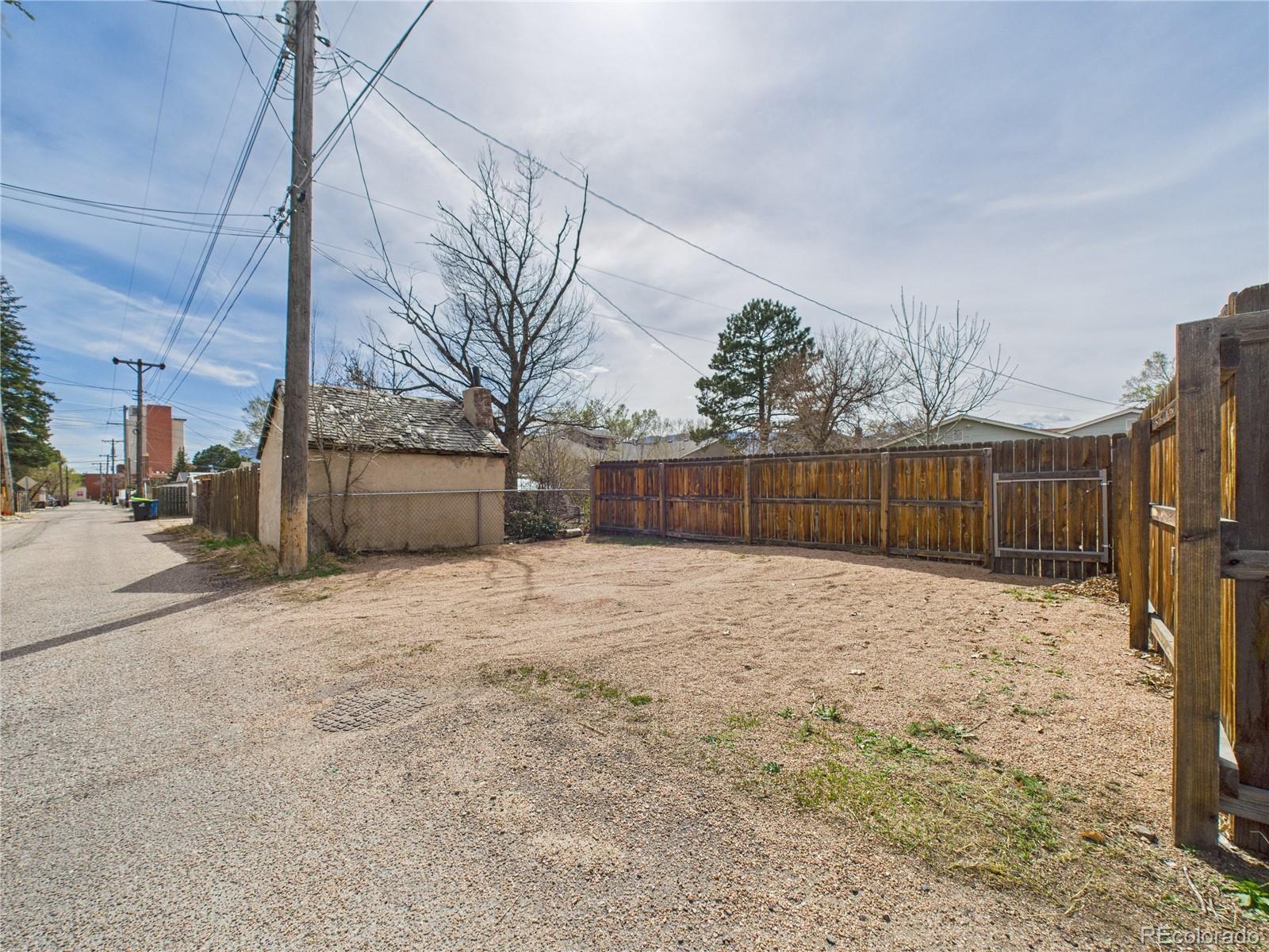 2519 N Cascade Avenue