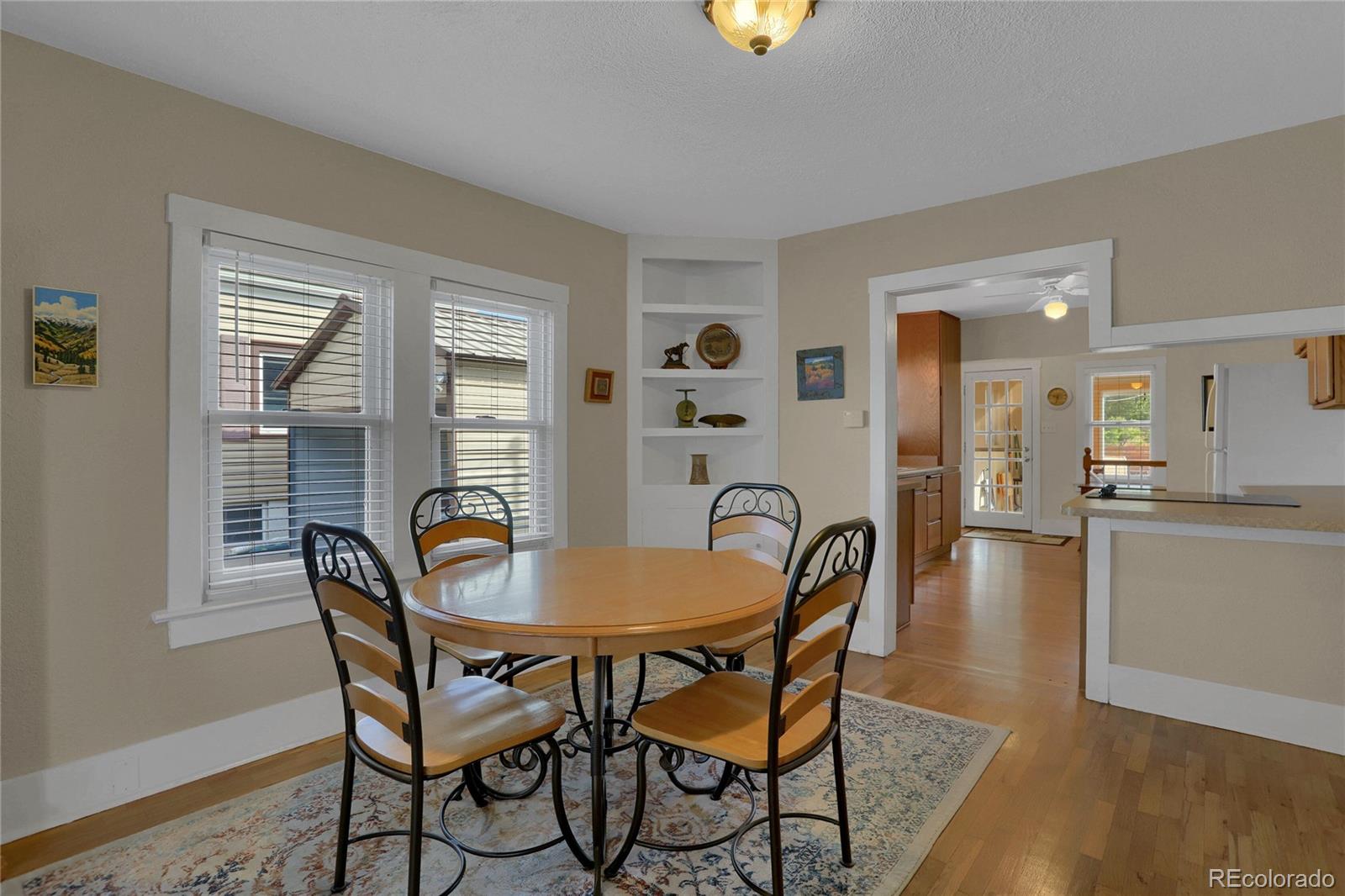 2519 N Cascade Avenue