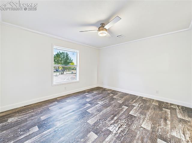 290 E Kipling Drive