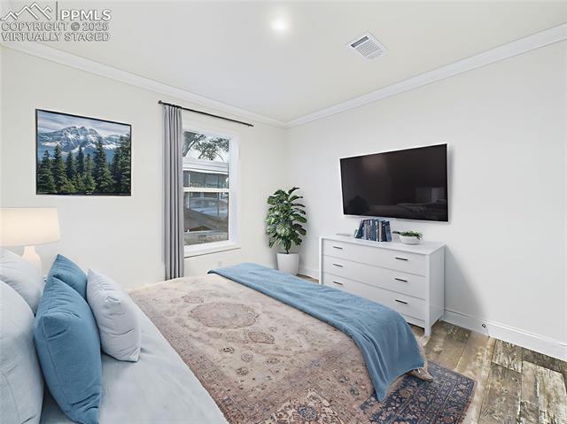 290 E Kipling Drive