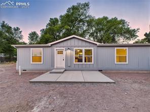 290 E Kipling Drive
