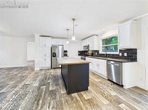 290 E Kipling Drive