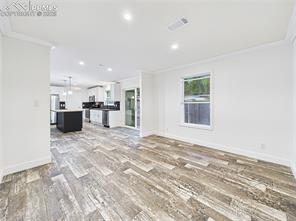 290 E Kipling Drive
