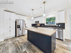 290 E Kipling Drive