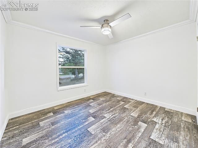 290 E Kipling Drive