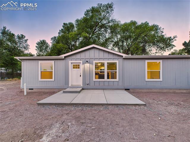 290 E Kipling Drive