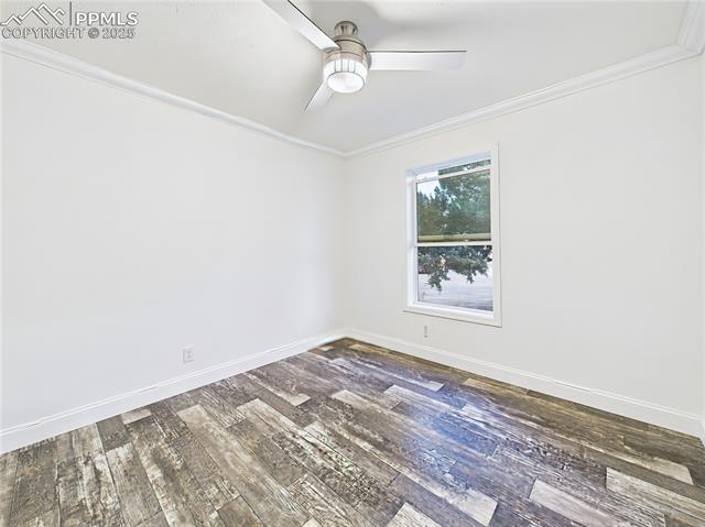 290 E Kipling Drive
