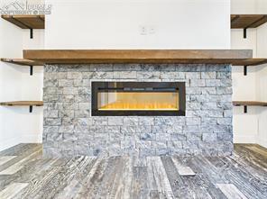 290 E Kipling Drive
