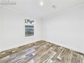 290 E Kipling Drive