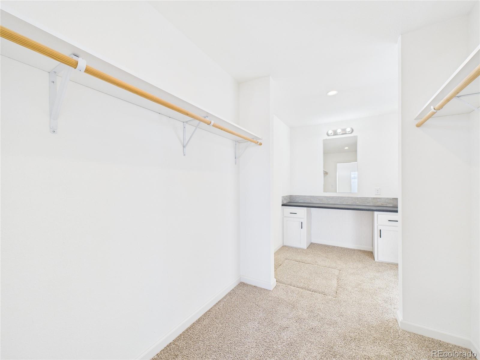 964 S Greenway Avenue