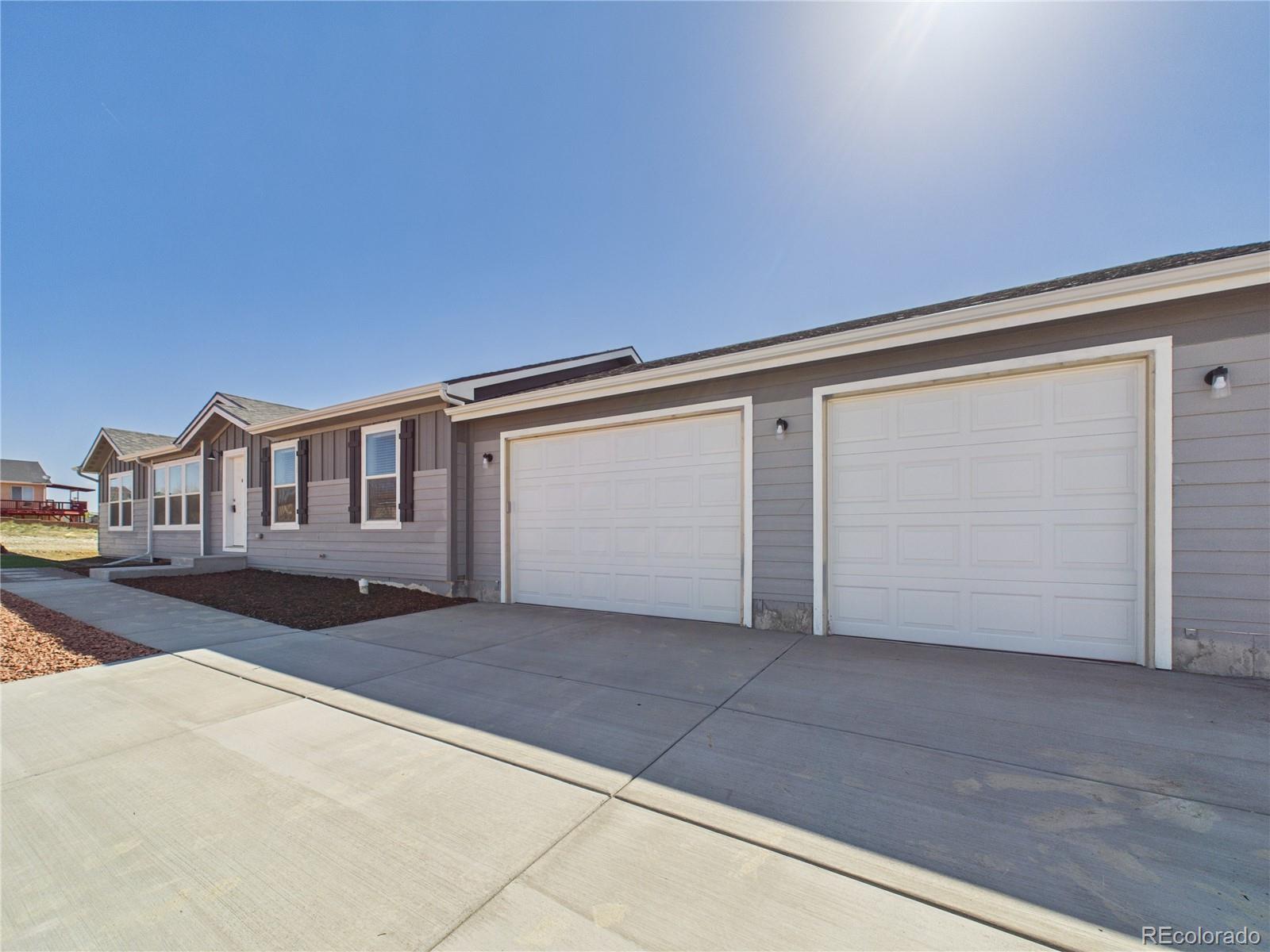 964 S Greenway Avenue