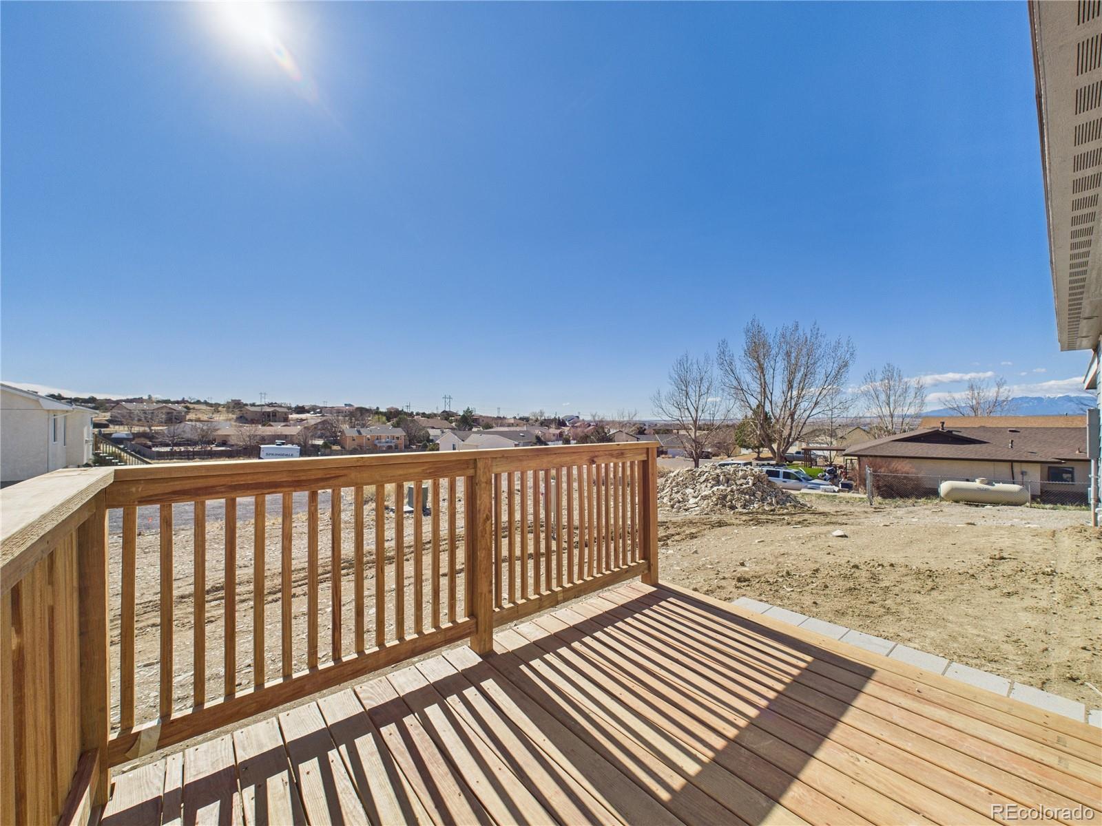 964 S Greenway Avenue