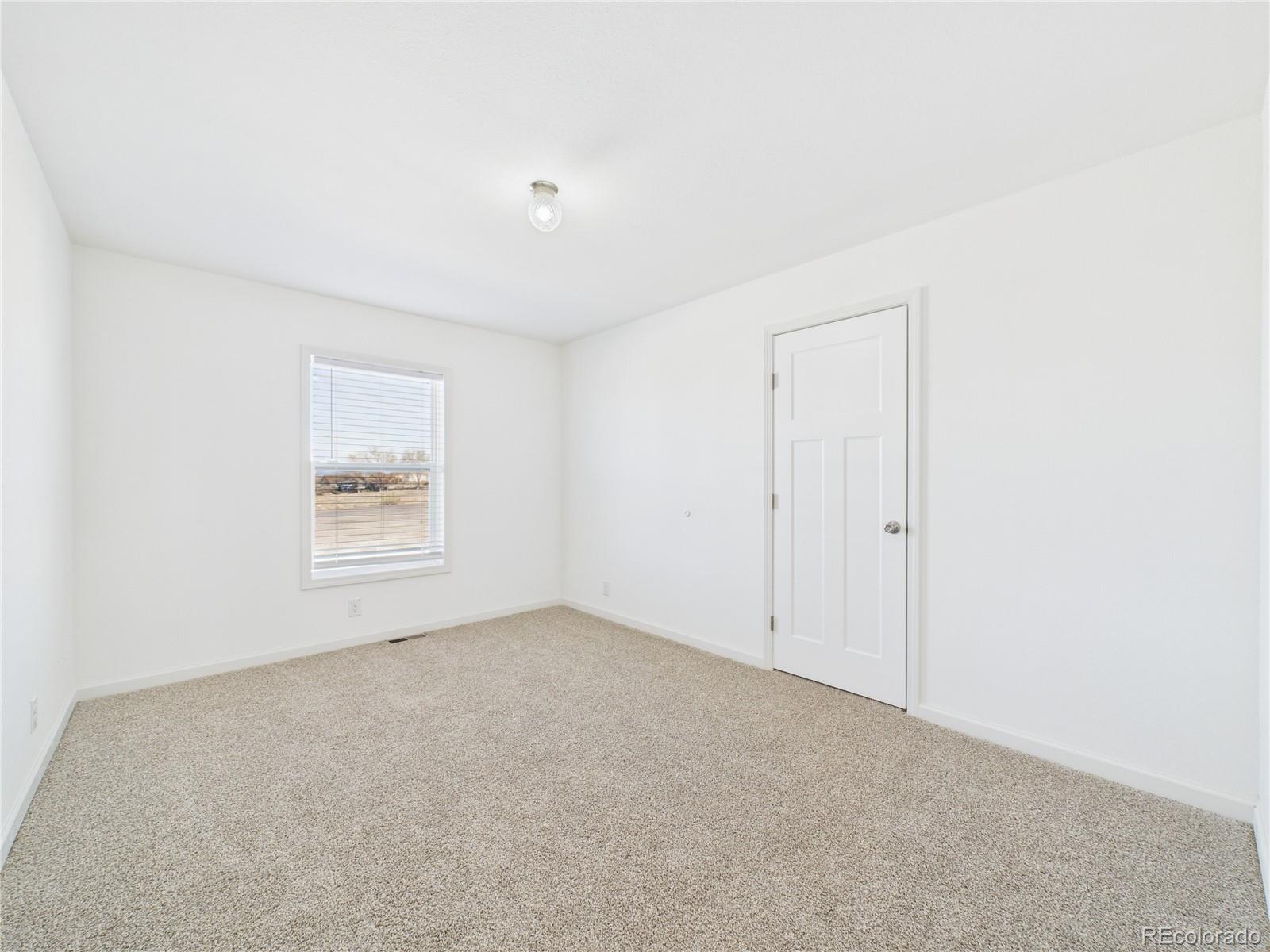 964 S Greenway Avenue