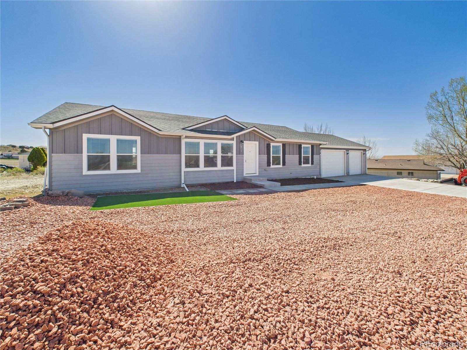 964 S Greenway Avenue