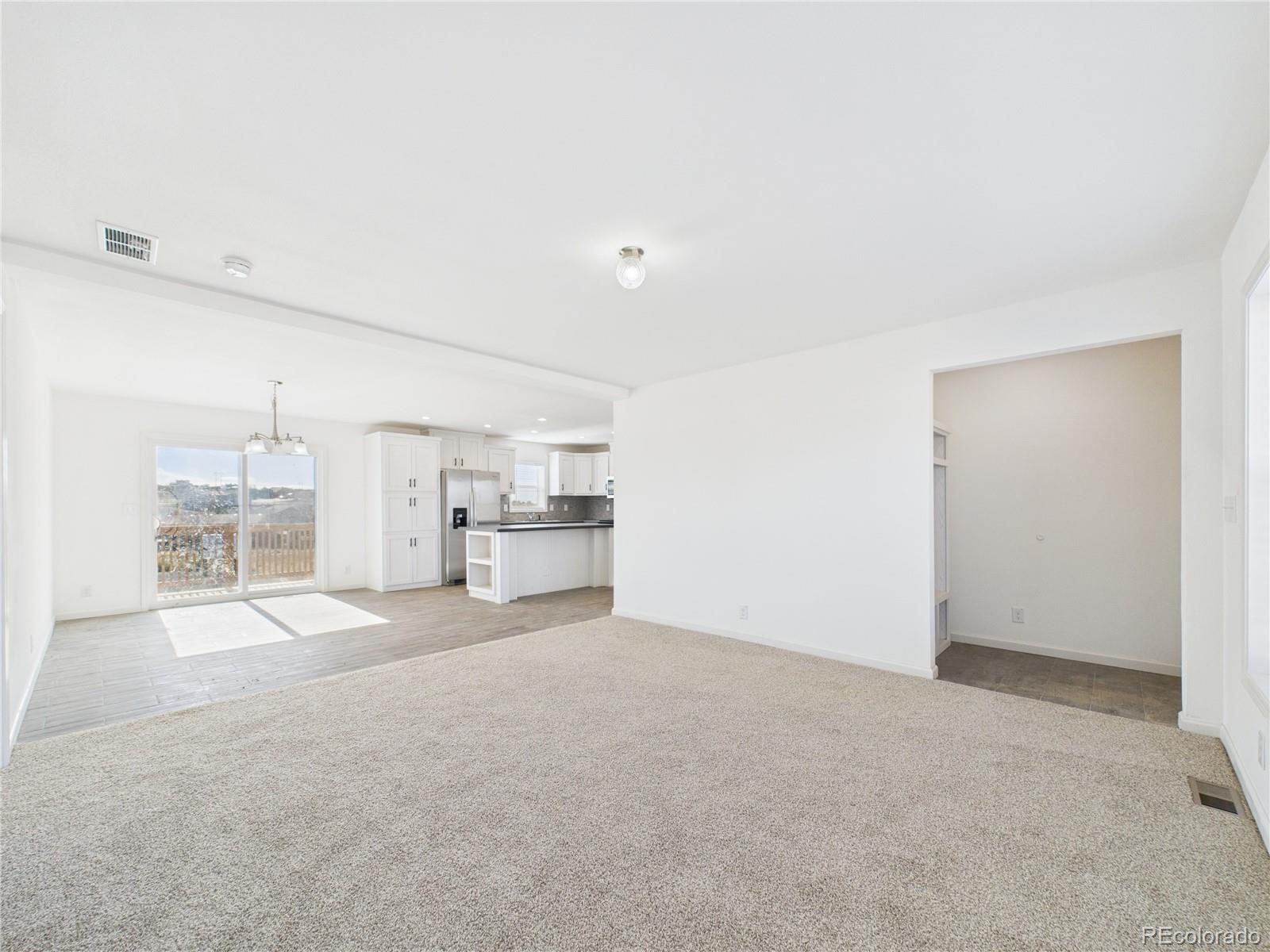 964 S Greenway Avenue