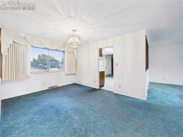 2206 Greenwich Circle