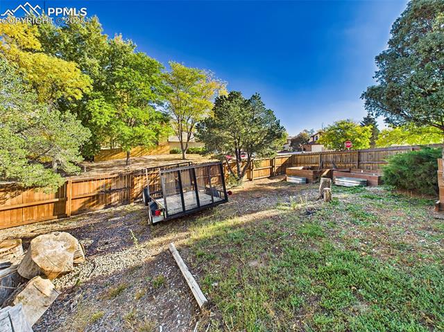 5040 Escapardo Way