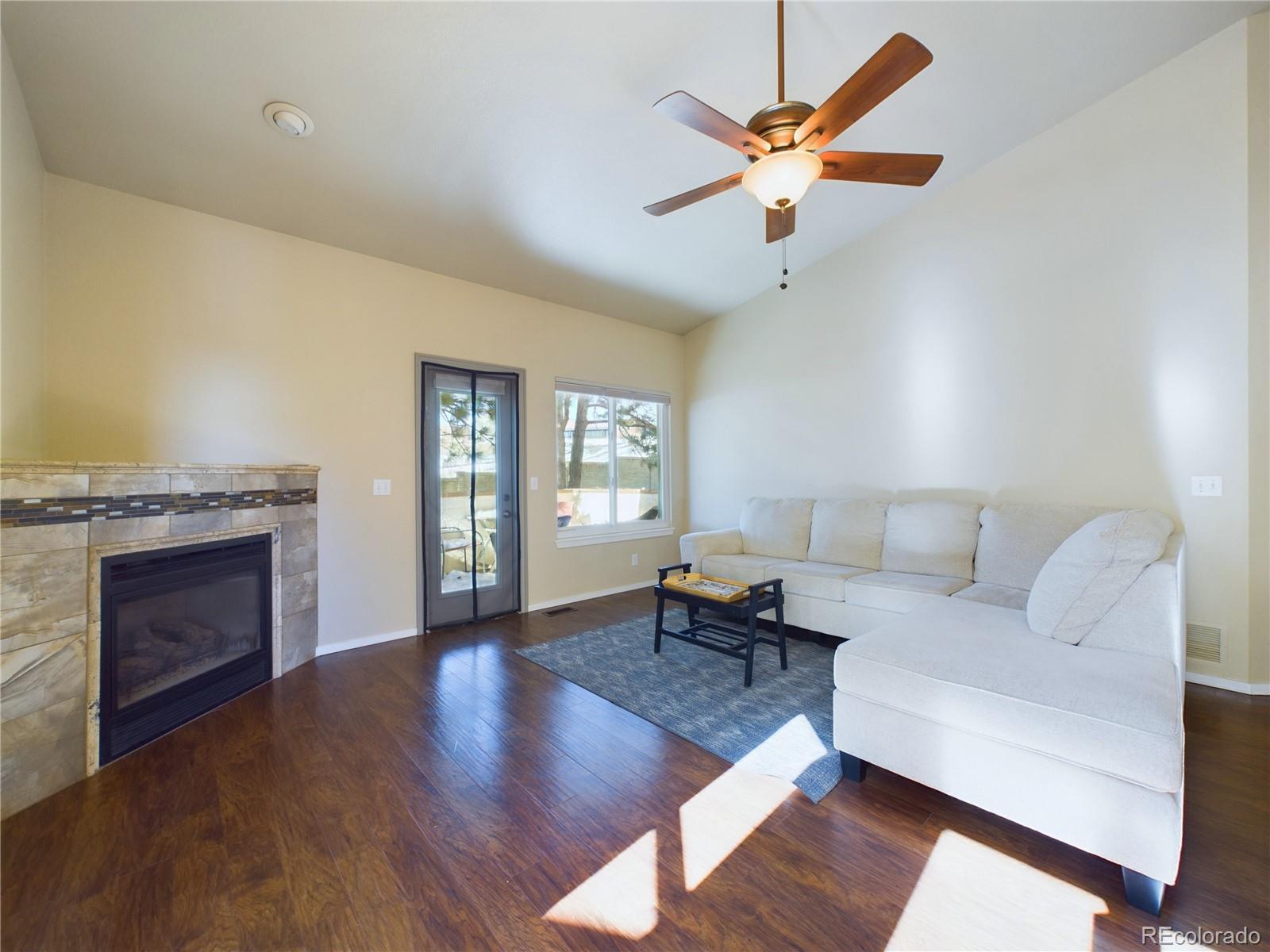 2048 Summerset Drive