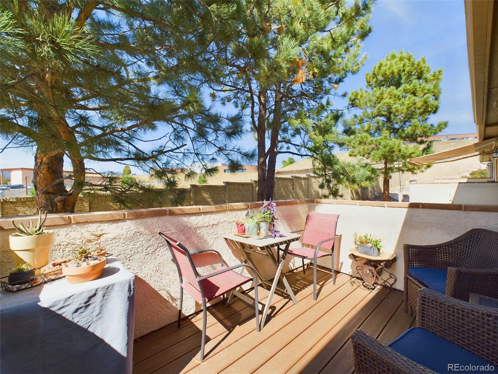 2048 Summerset Drive