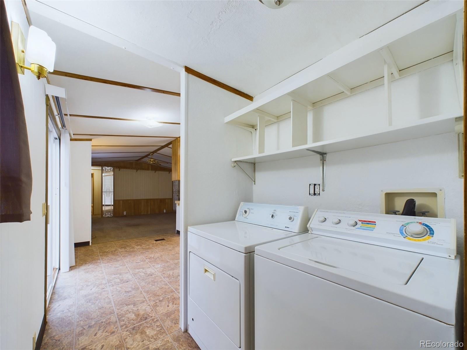 83 E Rolling Hills Drive