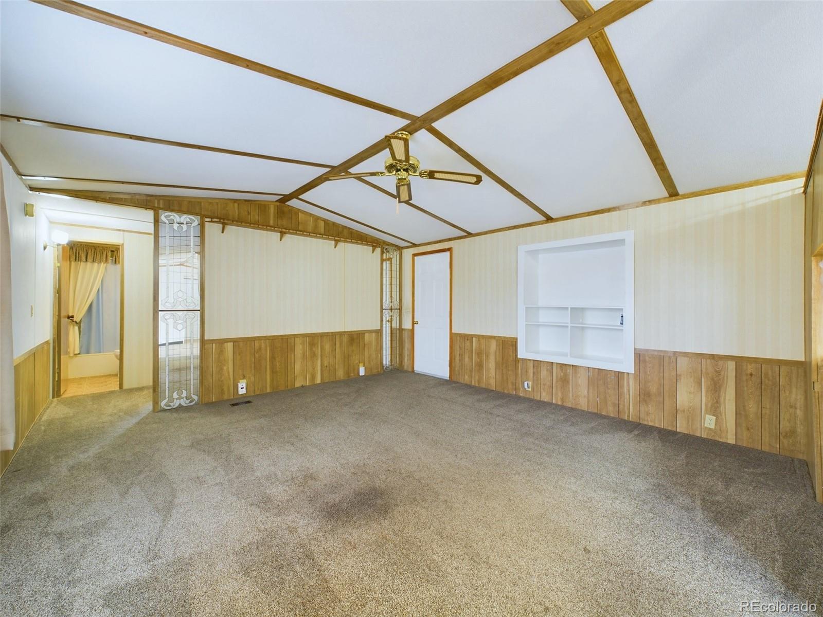 83 E Rolling Hills Drive