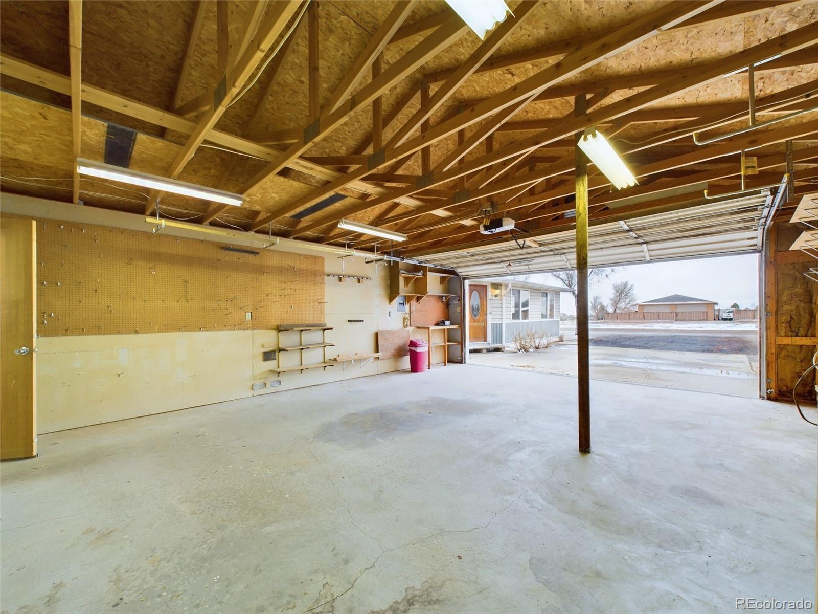 83 E Rolling Hills Drive