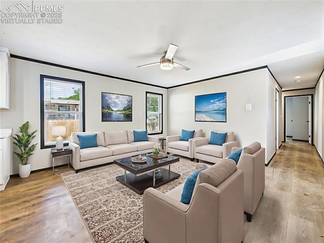 262 E Kipling Drive