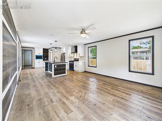 262 E Kipling Drive