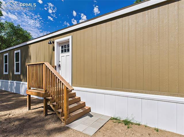 262 E Kipling Drive