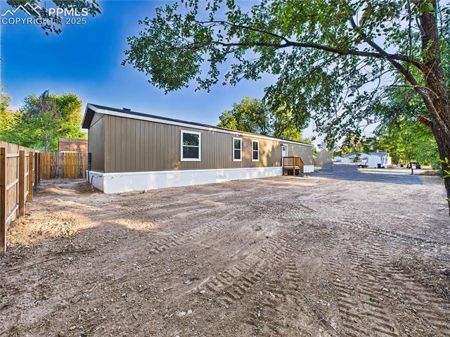 262 E Kipling Drive