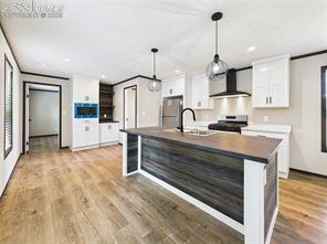 262 E Kipling Drive