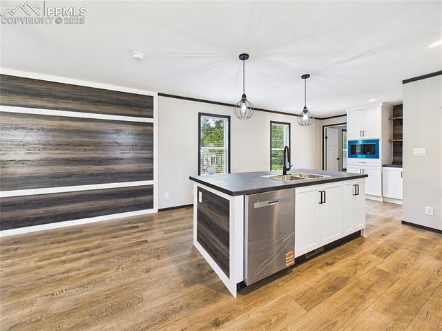 262 E Kipling Drive
