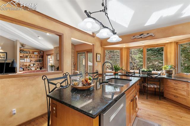 1045 Golden HIlls Road