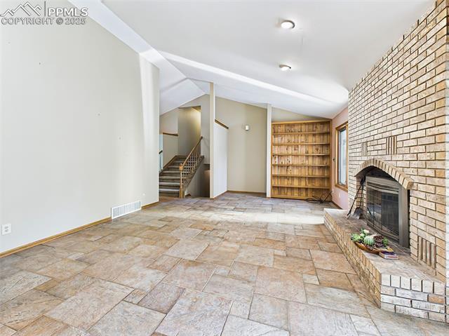 1045 Golden HIlls Road